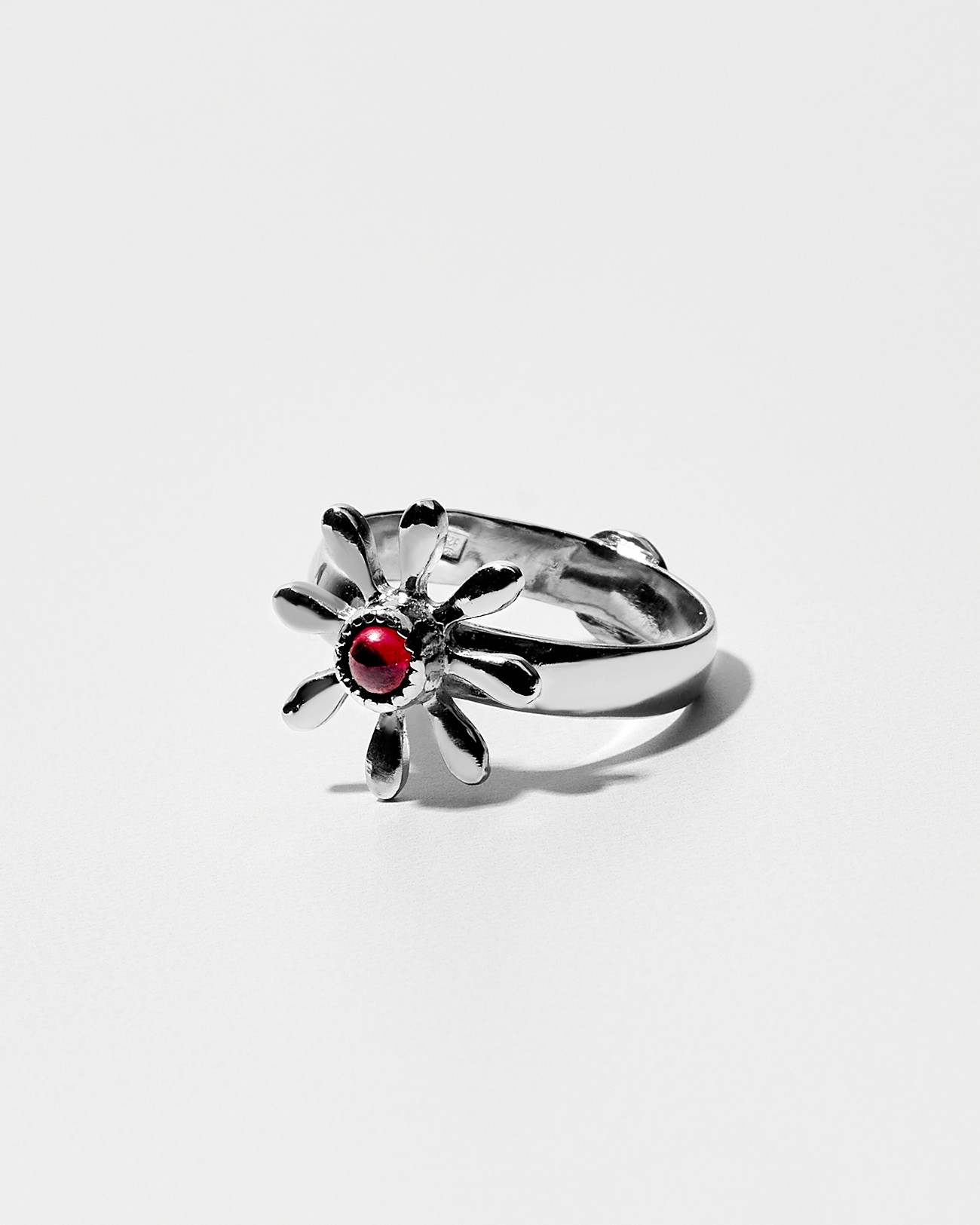 Handmade Flowery Ring With Garnet Silver Jewelry