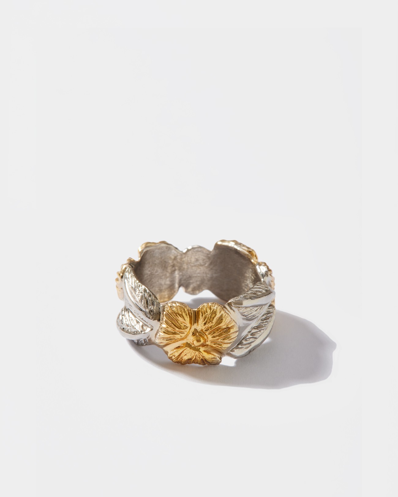 Flowery Collection, Engraved Flowers & Leaves Ring