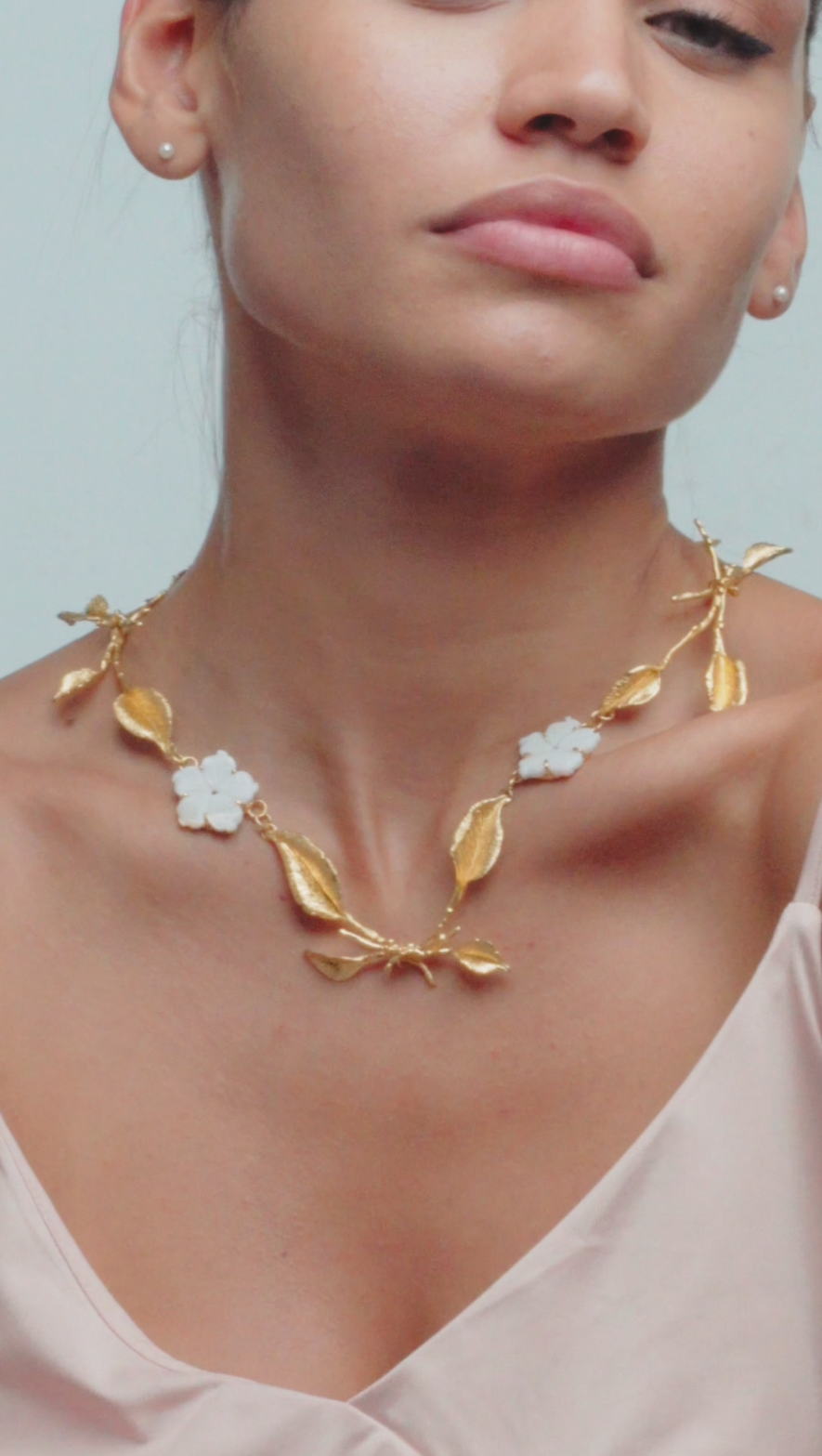 Engraved Mother Of Pearls Flowers & Silver Leaves Necklace