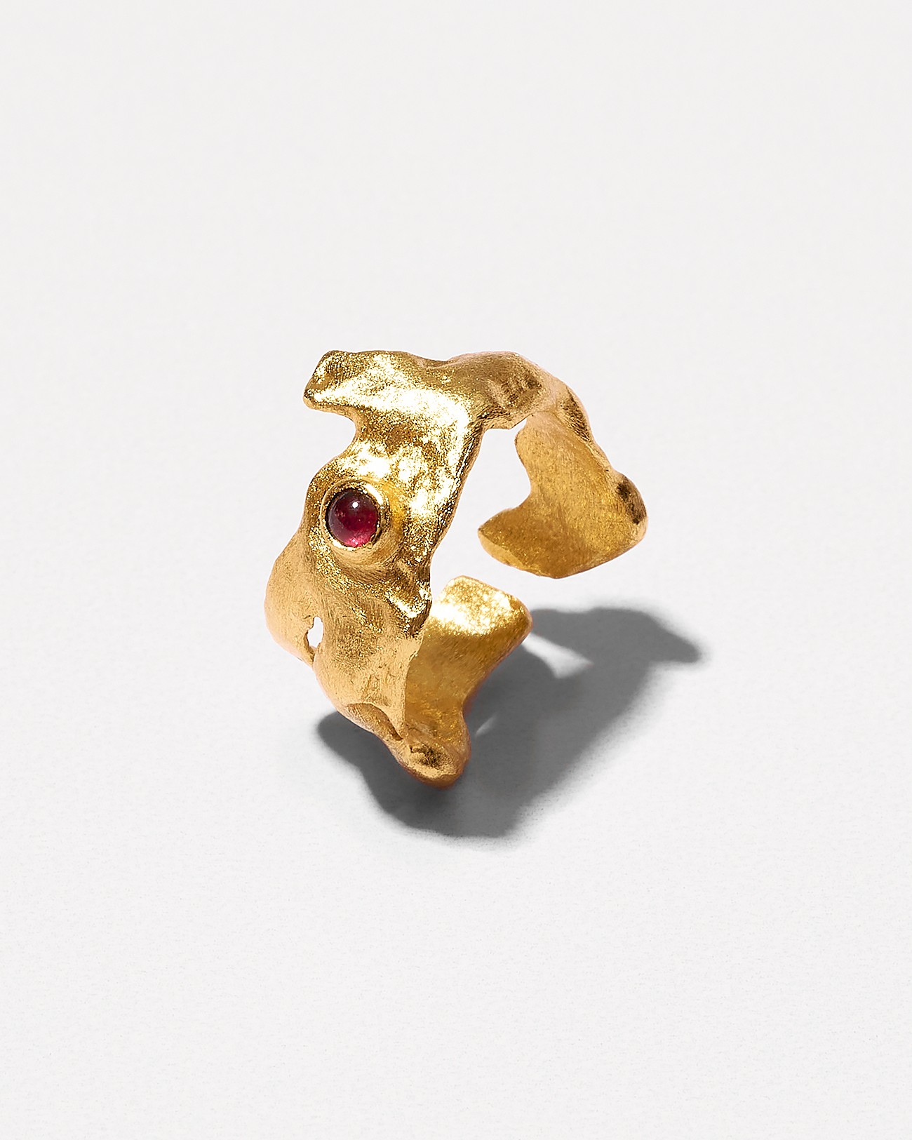 Handmade Organic Knuckle Ring with Garnet Stone