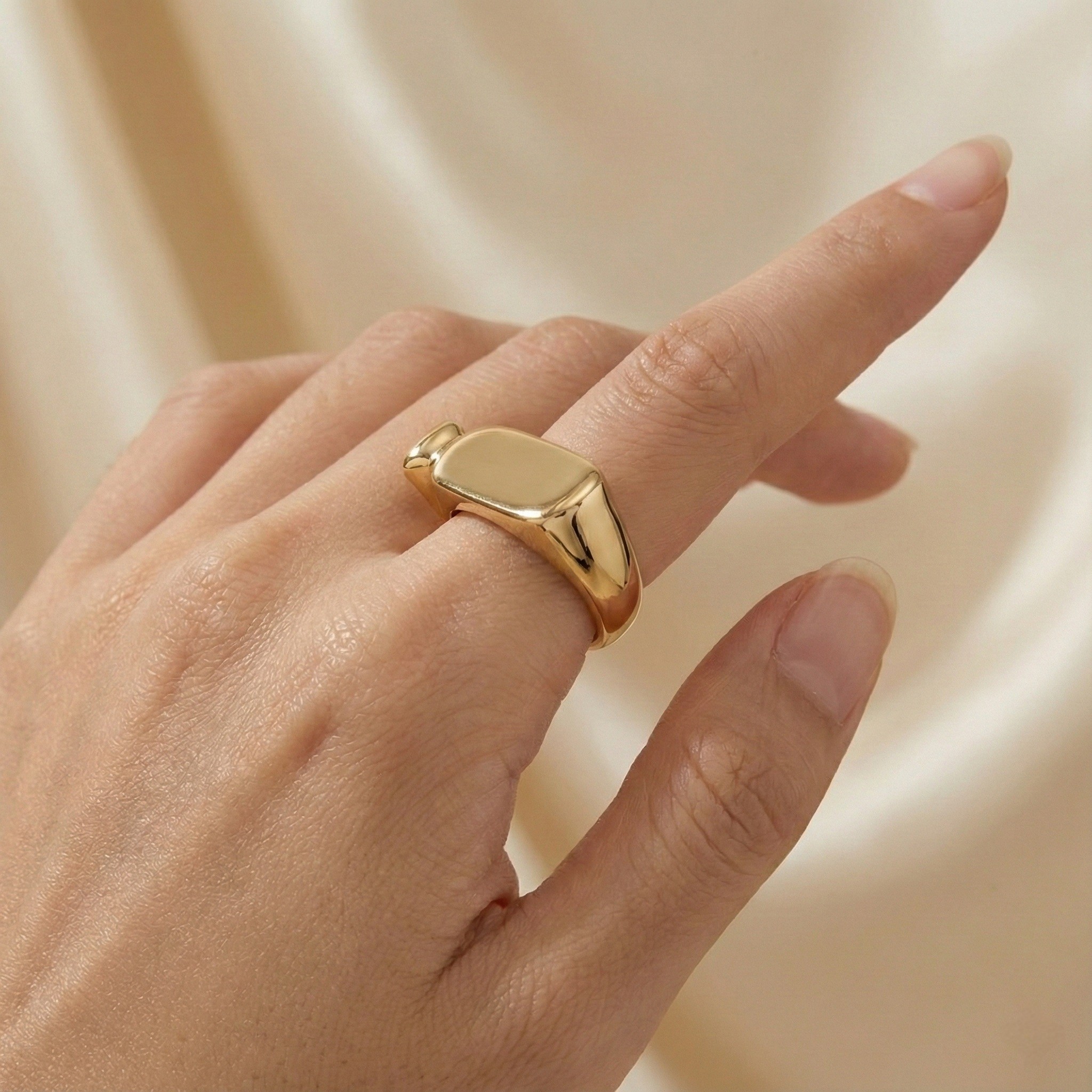 Pharaonic Collection, Plain Cartouche Ring