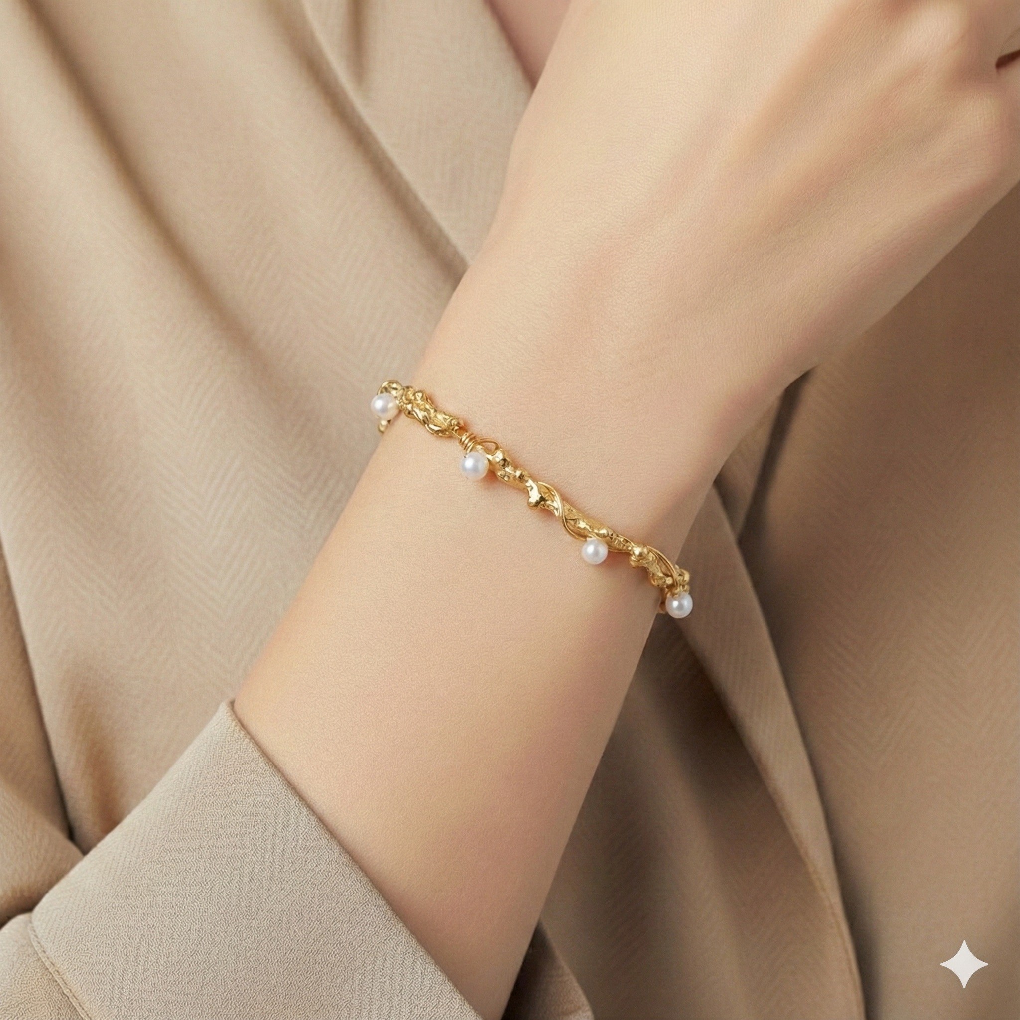 Essential Collection, Organic Beads Bracelet With White Pearls