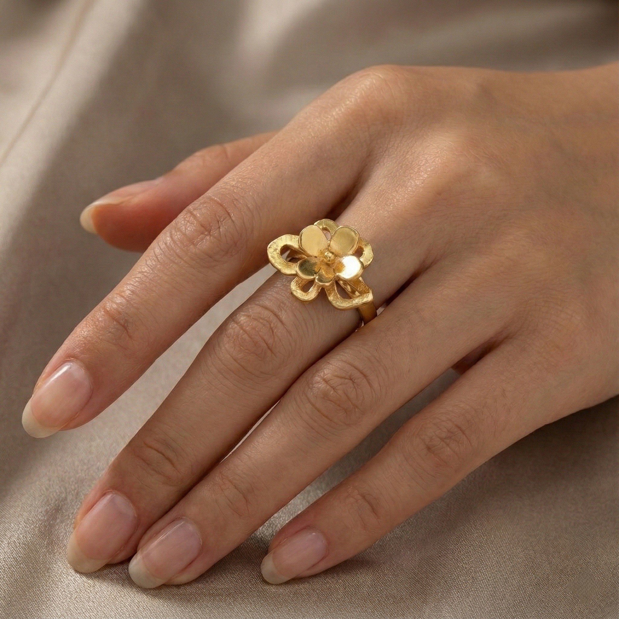 Flowery Collection, 2 Levels Flowers Adjustable Ring